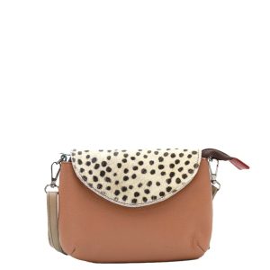 Carol_soruka_recycledleatherbeltbag_27022026 (1).jpg