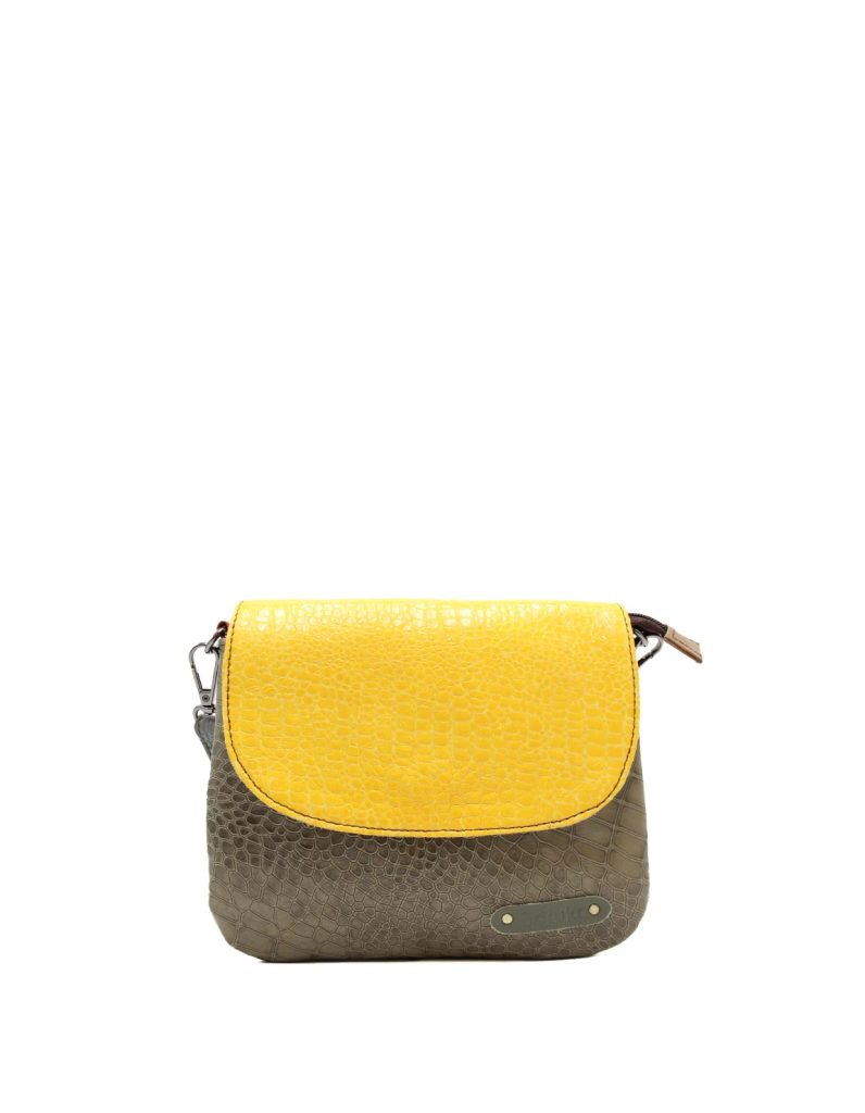 Scarlet_soruka_recycledleatherbag_270226 (4).jpg